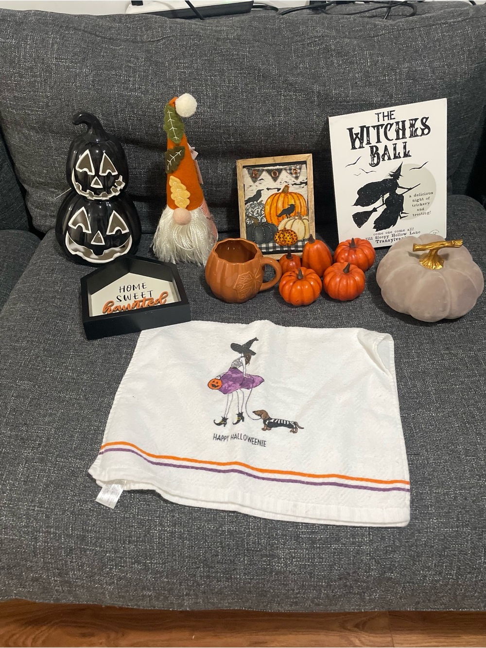 Assorted Halloween Decor Items